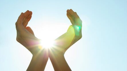 5 Ways to Help Others on Christmas Day