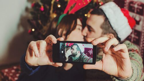 Four Romantic Ways to Spend Christmas with That Special Someone