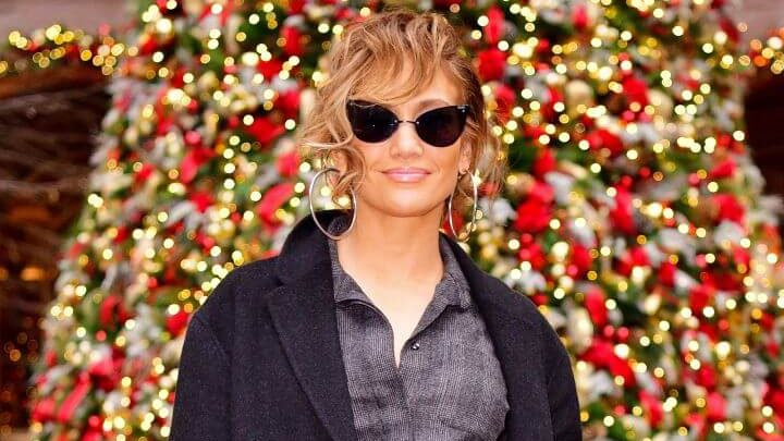 These Are The Best Celebrity Holiday Decorations We’ve Seen This Year